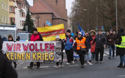 »Friedens­demo« der rechten Ver­schwörungs­szene in Aschaffenburg